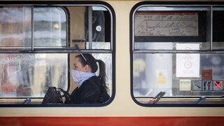 O koronavíruse informovali slabo, samosprávy hodnotili rezorty