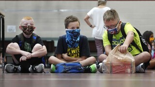 Šírenie koronavírusu sa zrýchľuje, za 43 dní nakazil milióny ľudí