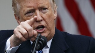 Hlasovanie poštou v USA. Požiadal o to Trump, sám to však kritizuje