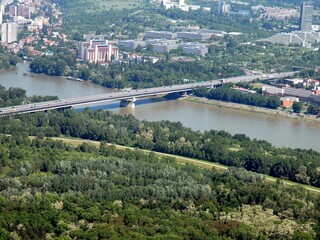 Lafranconi Most Dunaj Bratislava 1140px (TASR)