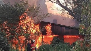 Budovu zachvátili plamene. V hlavnom meste vypukol požiar