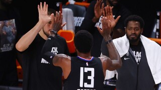 NBA: Do play off vstúpil obhajca titulu, duel z Brooklynom zvládol