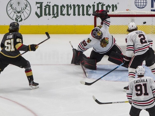 NHL: Vegas sú prvými postupujúcimi, Capitols si udržali nádej