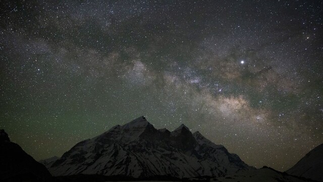 Nevedia ich vysvetliť. Vedci našli plyny v strede Mliečnej dráhy