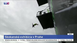 Na skokanskej exhibícii v Prahe sa skákalo zo 16-metrovej výšky