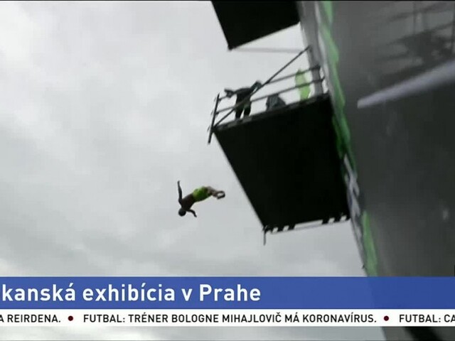 Na skokanskej exhibícii v Prahe sa skákalo zo 16-metrovej výšky