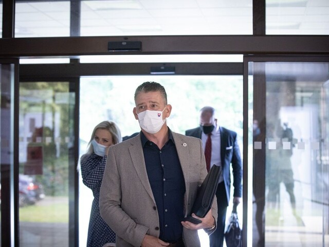 Sme pripravení? Zásoby i karanténne miesta máme, tvrdí Mikulec