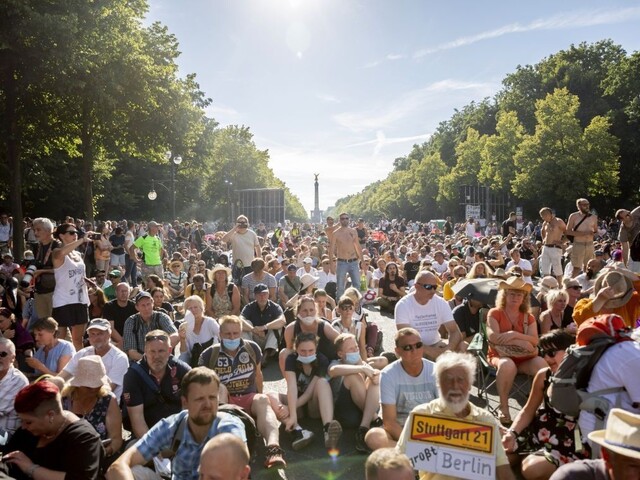 Berlín zakázal plánované protesty proti hygienickým opatreniam