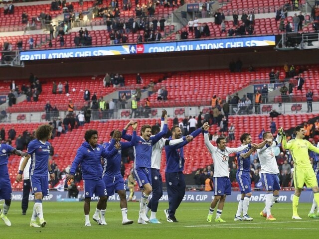 Návrat fanúšikov. Zápas Brightonu a Chelsea bude s divákmi