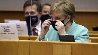 V Nemecku si posvietia na ľudí, ktorí nenosia rúška. Budú pokuty