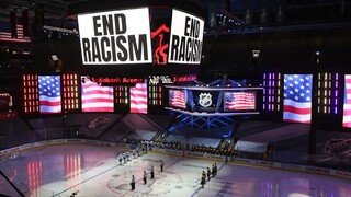 NHL prerušili na dva dni, hráči chcú upozorniť na rasizmus v USA