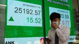 Hongkong zažíva tretiu vlnu epidémie, v krajine hromadne testujú