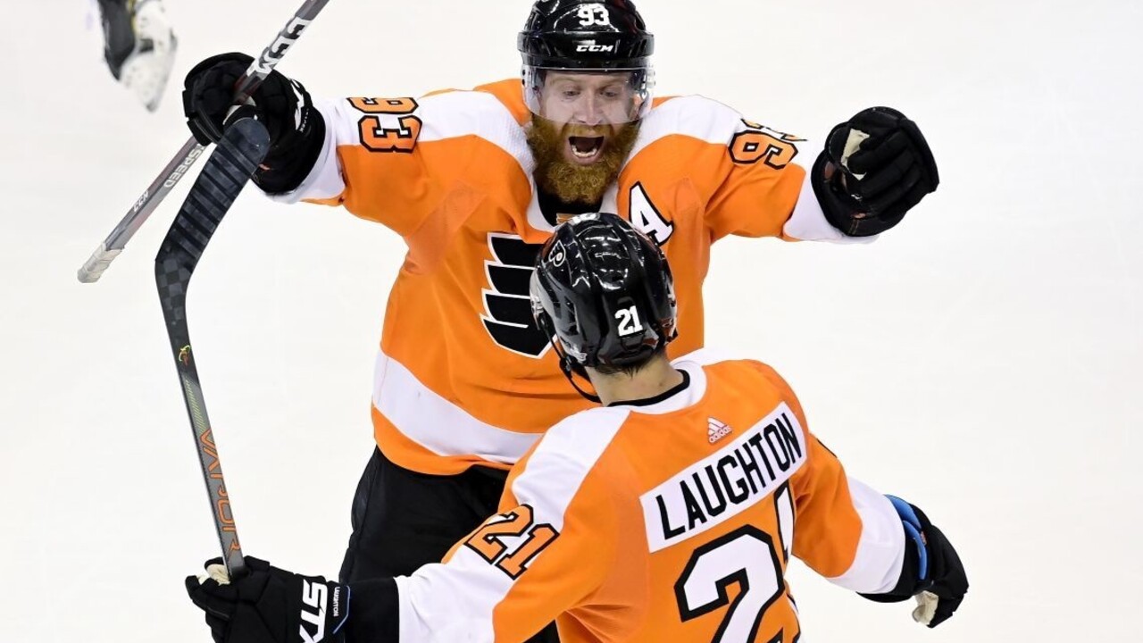 NHL: Philadelphia znížila stav série, Islanders zdolala po predĺžení