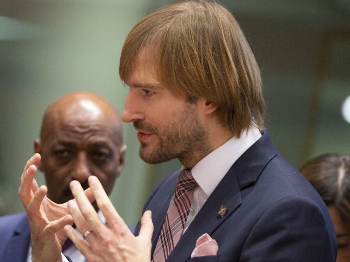 Nakazila sa hlavná hygienička ČR, minister musel do izolácie