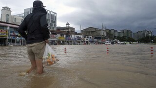 Na Kórejskom polostrove zúri tajfún, vyžiadal si aj obeť