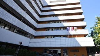 NKÚ plánuje preveriť odmeňovanie učiteľov aj oddlžovanie nemocníc