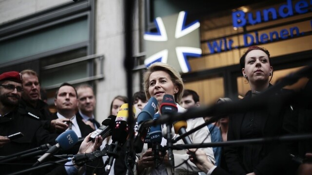 Demisia eurokomisára si vynútila personálne zmeny v kolégiu komisárov