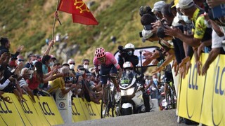 Roglič si udržal žltý dres, 13. etapu ovládol Kolumbijčan Martinez