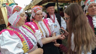 Slovenský deň kroja zavŕšili na Donovaloch, dostupný bol aj online