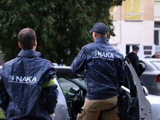 NAKA vo veľkom zasiahla na strednom Slovensku, má ísť o sudcov