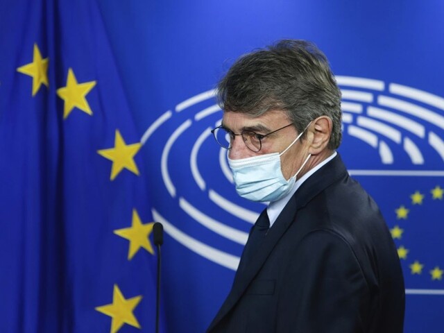 Europarlament si uctil Chovanca, šéf žiada dôkladné vyšetrenie