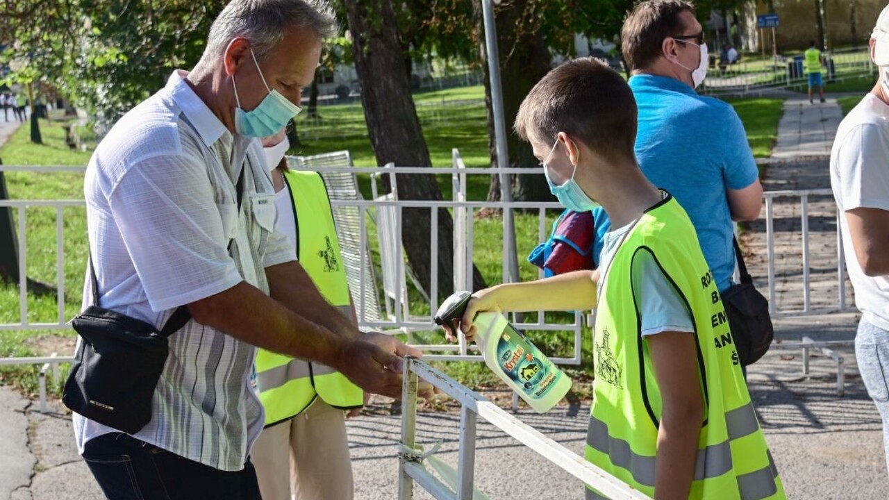 Máme 39 obetí koronavírusu, pribudla takmer stovka nakazených