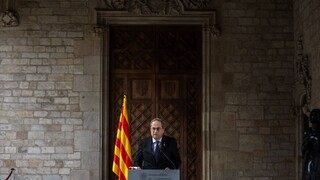 Rozhodujú o osude katalánskeho premiéra, hrozia predčasné voľby