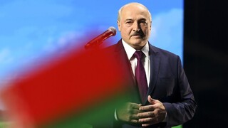 Lukašenko chce zatvárať hranice zo západu a vyzbrojiť armádu