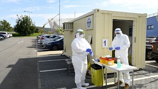 Hygienici sú vyťažení, regionálne úrady musia zvyšovať kapacity