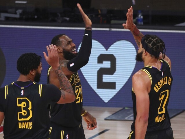 NBA: Lakers zdolali Denver aj v druhom dueli, rozhodol Davis
