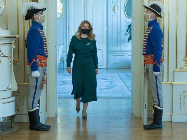 Čaputová sa stretla s epidemiológmi. Situácia nie je dobrá, priznali