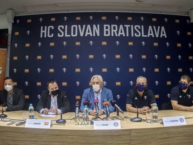 HC Slovan Bratislava má vysoké ciele, nie je však členom APHK