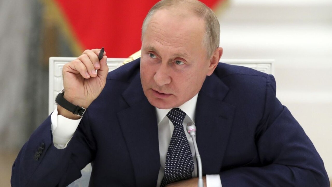 Putin chce užšie vzťahy s USA bez zásahov do volieb, navrhol pakt