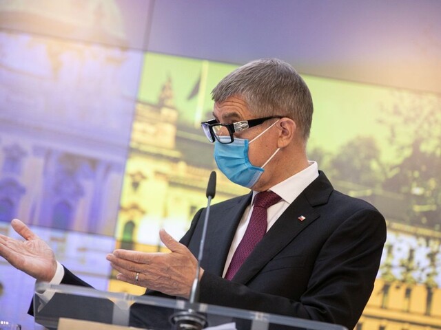 Babiš kritizoval WHO a žiada reformu, pandémiu vraj nezvládli