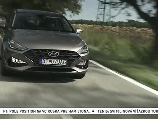 Hyundai i30 boduje nielen dizajnom / Peugeot 3008 Hybrid 4 a jeho 300 koní