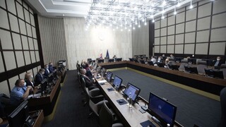 Vráti sa núdzový stav. Platiť by mal nielen pre zdravotníctvo