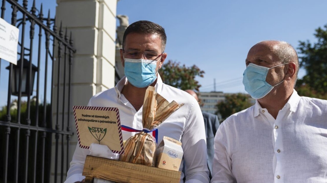Je to vážne, tvrdia potravinári. Žiadajú premiéra o stretnutie
