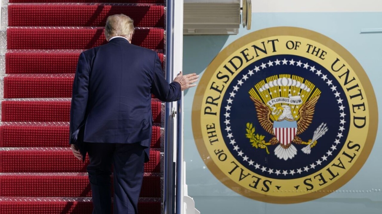 Úder pre Trumpa. Kľúčovú vakcínu nestihnú pripraviť do volieb