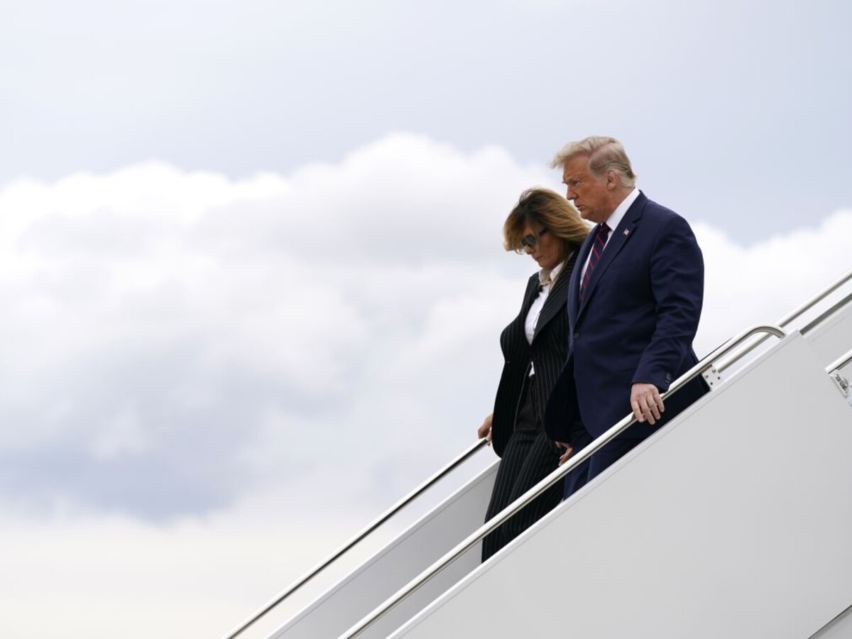 Trump má koronavírus. Pozitívne ho testovali aj s manželkou