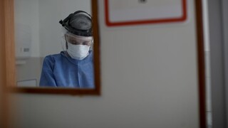 Nákaza u nás začala zabíjať, jednou z obetí je mladé dievča