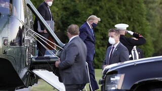 Infikovaného Trumpa previezli z Bieleho domu do nemocnice