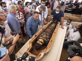 Dar storočia. Archeológovia našli desiatky vzácnych sarkofágov