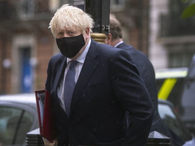 Británia bude prosperovať aj bez brexitovej dohody, tvrdí Johnson