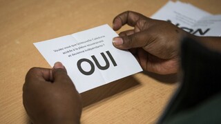 Nová Kaledónia zostáva Francúzom, rozhodlo sa tak v referende