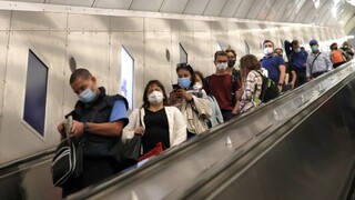 ČR je v núdzovom stave, zákaz spevu pripomenul známu rozprávku