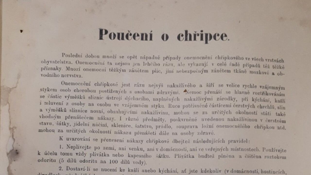 Nepľuvajte po zemi. Takto sa pred sto rokmi bránili epidémii