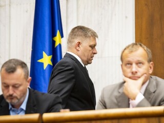 Ficovi zablokovali mimoriadnu schôdzu o rozhodnutiach vlády