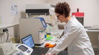 Ako rozoznať chrípku od Covid-19? Je to ťažké, priznáva ÚVZ