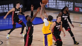 NBA: Miami zdolalo LA Lakers, na meno šampióna si ešte počkáme