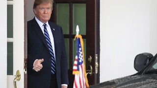 Trump na Twitteri opäť zavádzal, vraj je voči koronavírusu imúnny